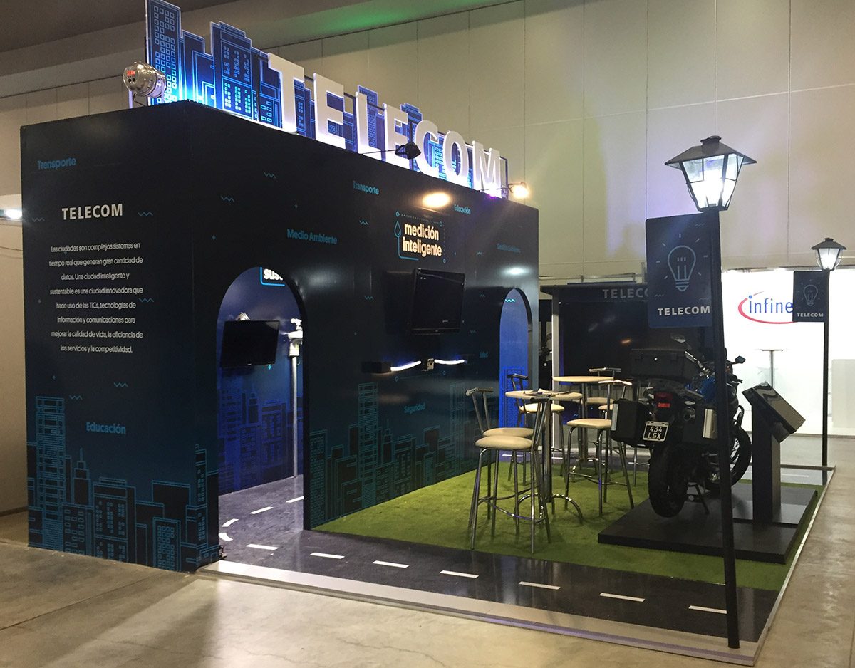 Stand, módulo o estructura para eventos — trayectoria de Trailers Especiales (5)